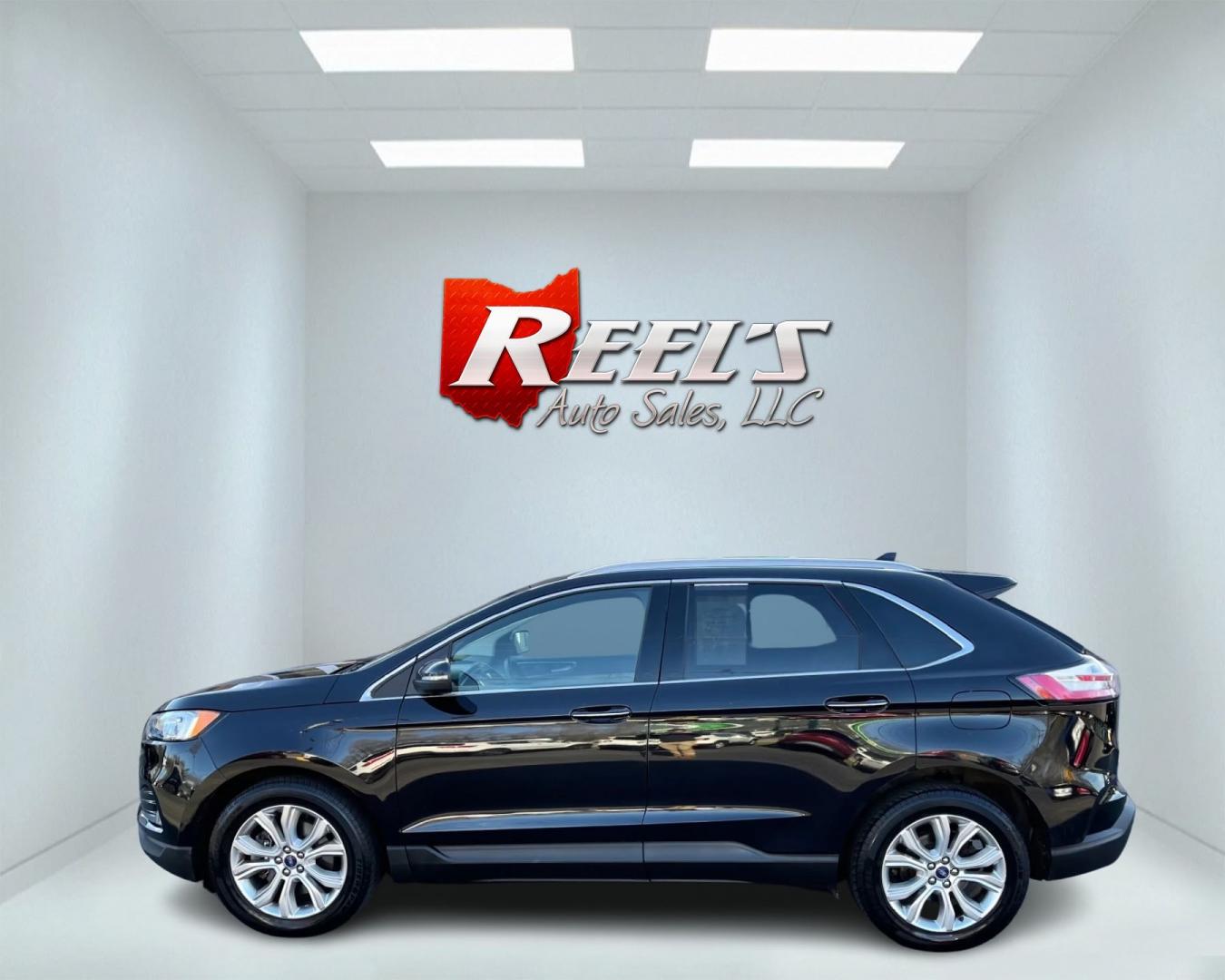 2020 Black /Beige Ford Edge Titanium AWD (2FMPK4K96LB) with an 2.0L I4 DOHC 16V Turbo engine, 8A transmission, located at 11115 Chardon Rd. , Chardon, OH, 44024, (440) 214-9705, 41.580246, -81.241943 - Photo#14